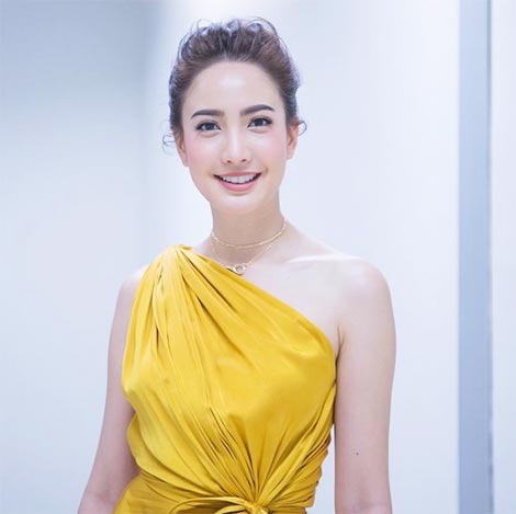 ยิ้มอย่างไรให้สวย