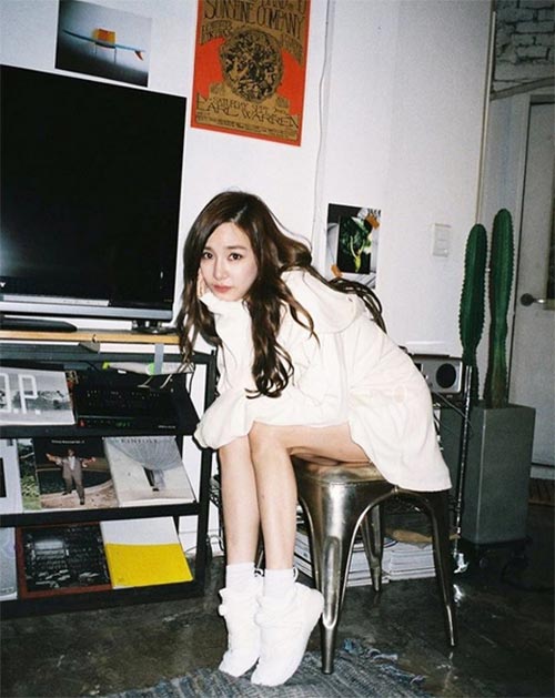 รองเท้าผ้าใบ ดาราเกาหลีใส่