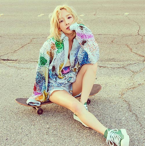 รองเท้าผ้าใบ ดาราเกาหลีใส่