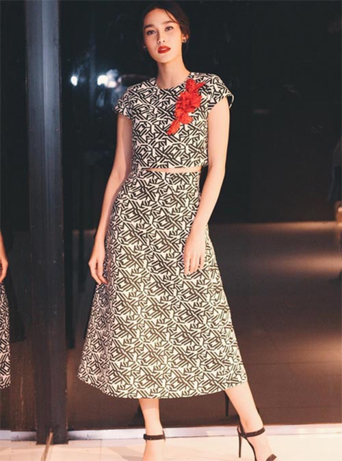 นาว ทิสานาฏ