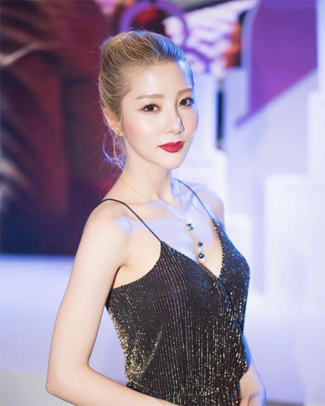 เนย เนโกะจั๊มพ์