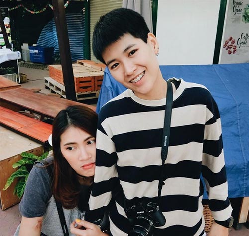 แฟนนักวอลเลย์บอลหญิงทีมชาติไทย