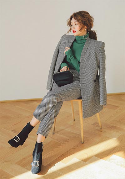 ชุดทํางานแบบกางเกง