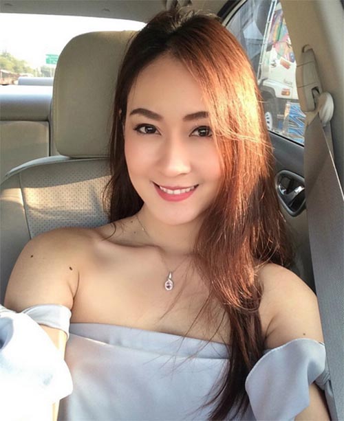 ชมพู่ ภัทราวรรณ พานิชชา