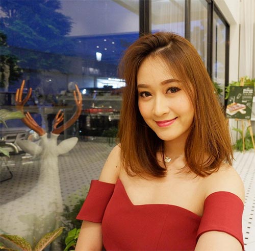 ชมพู่ ภัทราวรรณ พานิชชา