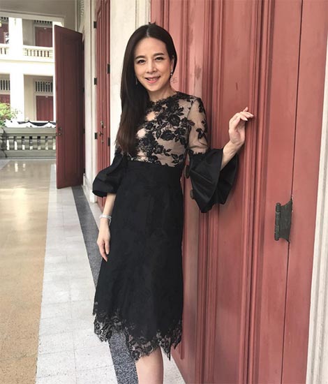 นวลพรรณ ล่ำซำ