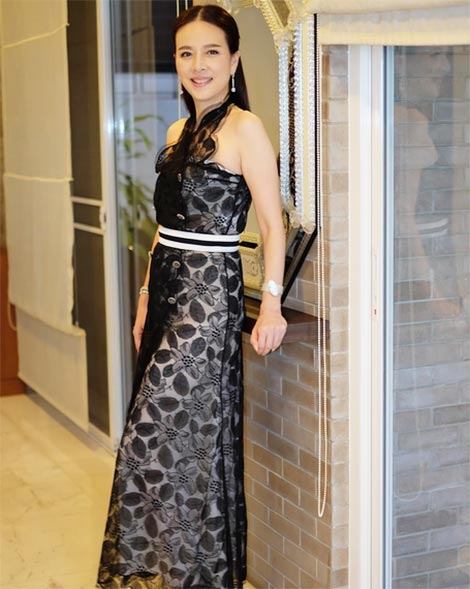 นวลพรรณ ล่ำซำ