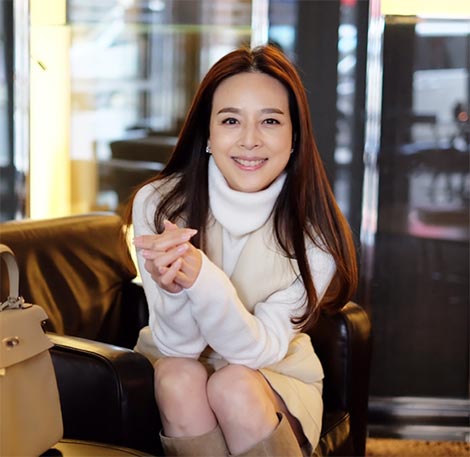 นวลพรรณ ล่ำซำ