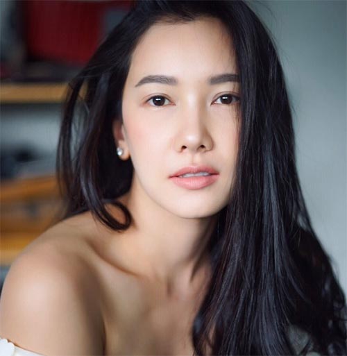 ดาราหญิง