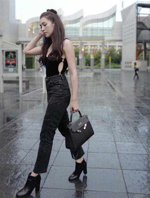 กระเป๋าสีดำ