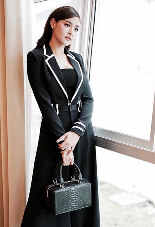 กระเป๋าสีดำ