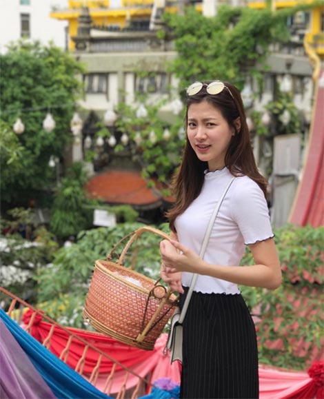 เสื้อยืดสีขาว