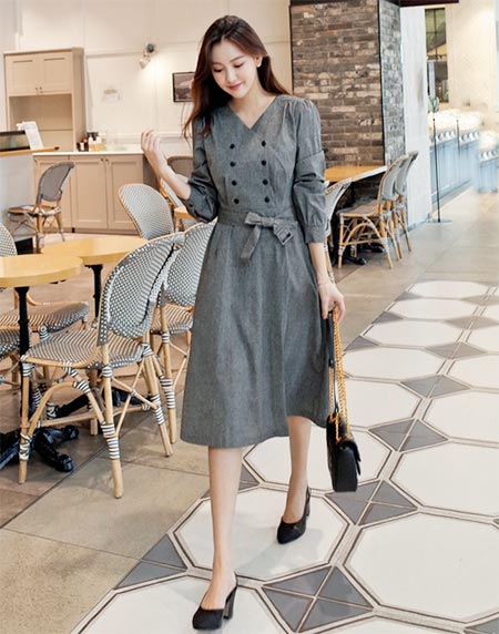 เสื้อผ้าโทนสีสุภาพ