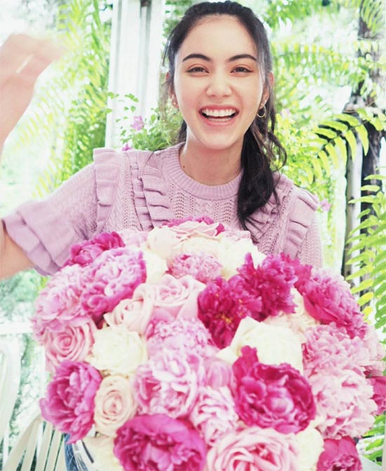 ใหม่ ดาวิกา