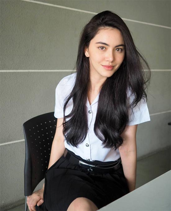 ใหม่ ดาวิกา