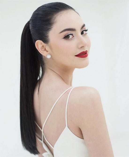 ใหม่ ดาวิกา