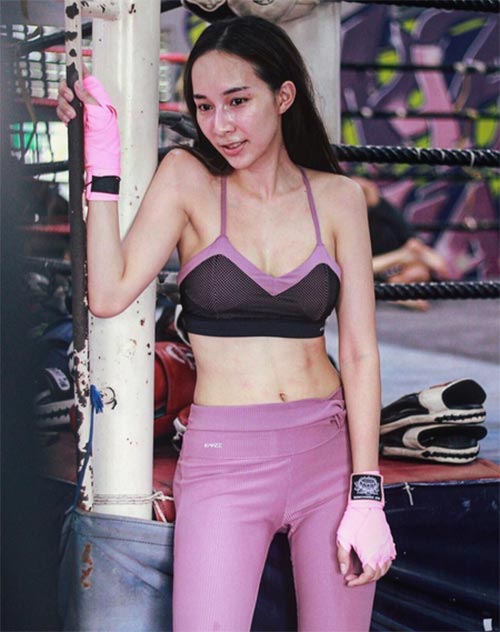 มิ้นท์ ณัฐวรา