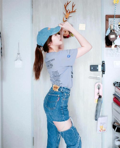 กางเกงยีนส์ขาด