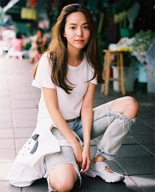 กางเกงยีนส์ขาด