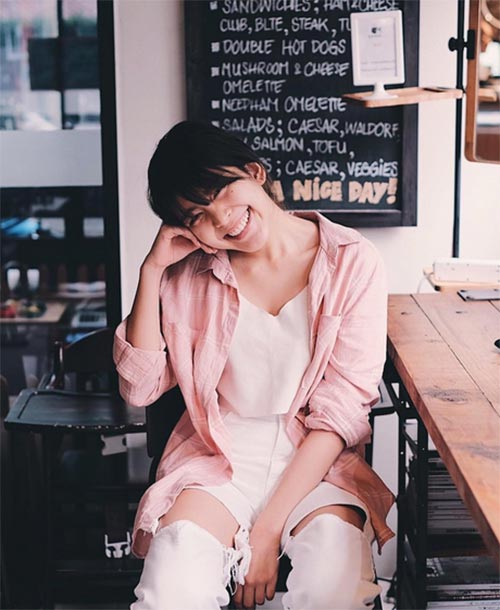 กางเกงยีนส์ขาด