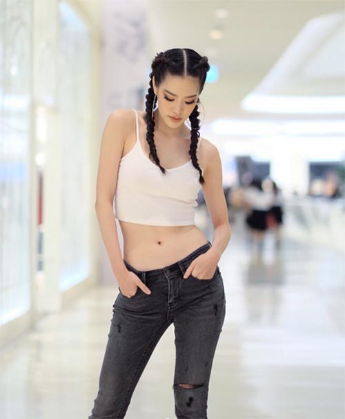 วิธีโพสท่าให้ดูผอม