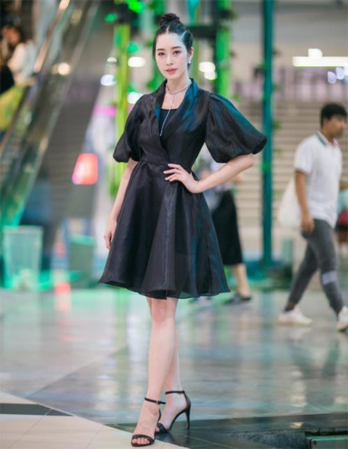 ชุดเดรสสีดํา สุภาพ