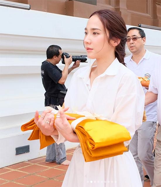 ชุดไปวัดดารา