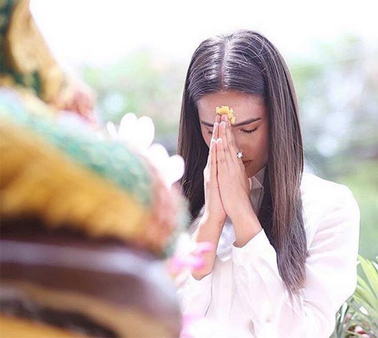 ชุดไปวัดดารา