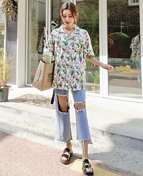 เสื้อลายดอก