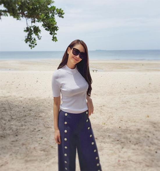 ชุดไปทะเลดารา