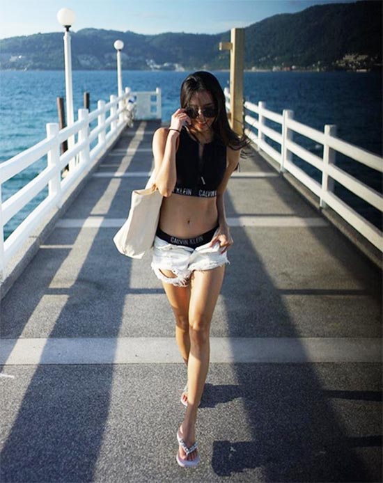 ชุดไปทะเลดารา