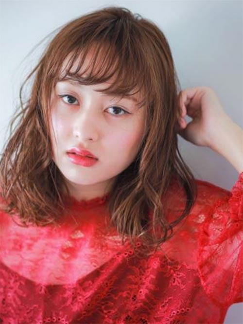 ทรงผมสั้นประบ่า