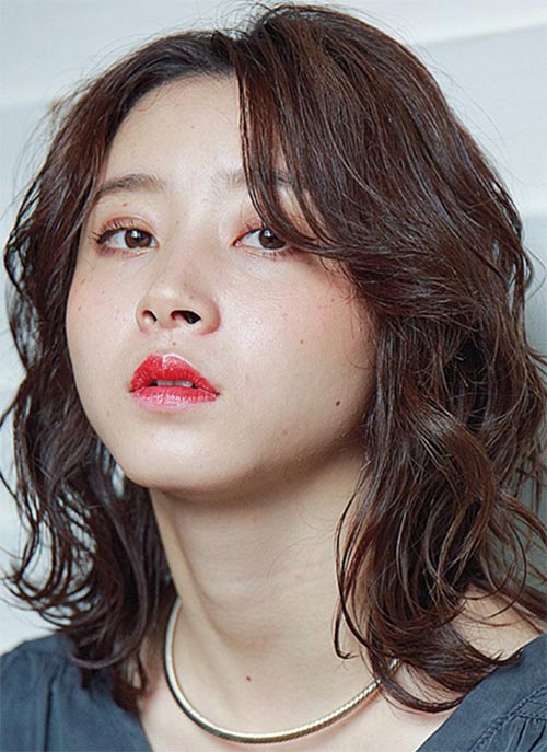 ทรงผมสั้นประบ่า