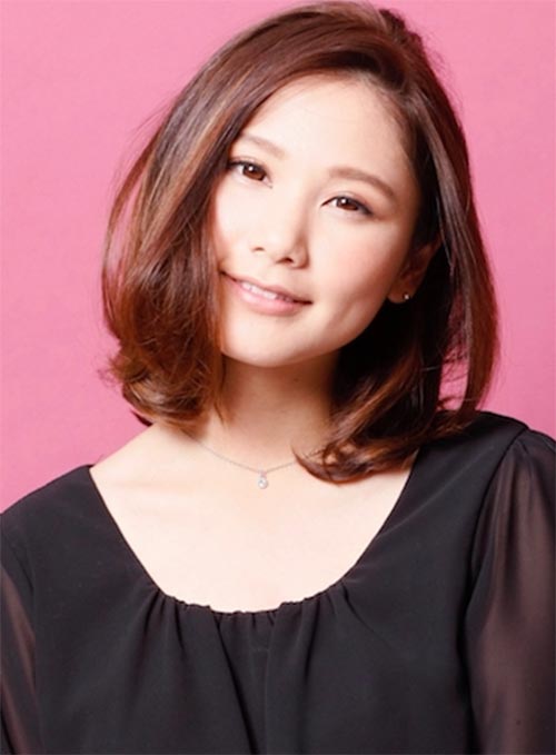 ทรงผมสั้นประบ่า