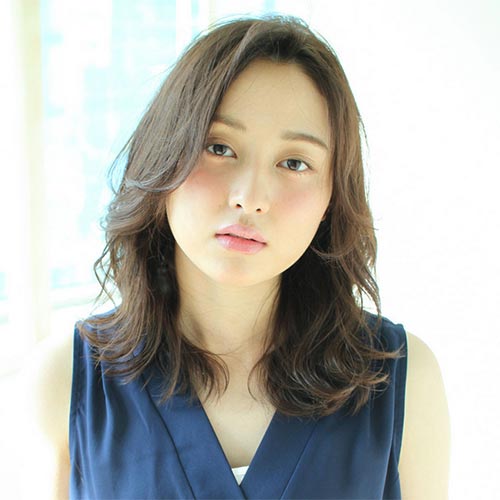 ทรงผมสั้นประบ่า