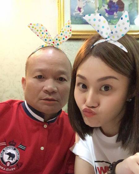 เอ็ม บุษราคัม