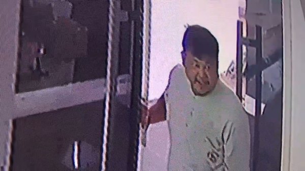 เปิ้ล นาคร