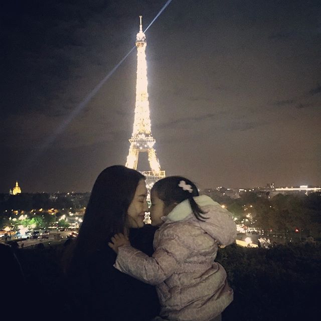 แอฟ ทักษอร ตอนเด็ก กับ น้องปีใหม่