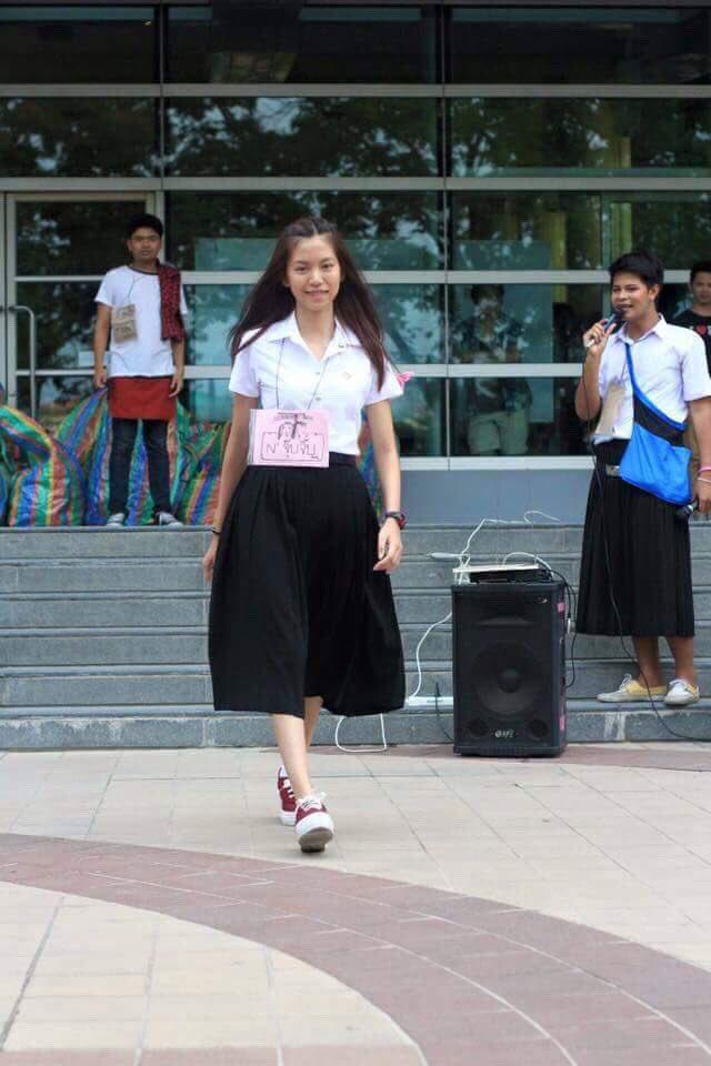 จุ๊บจิ๊บ Let Me In