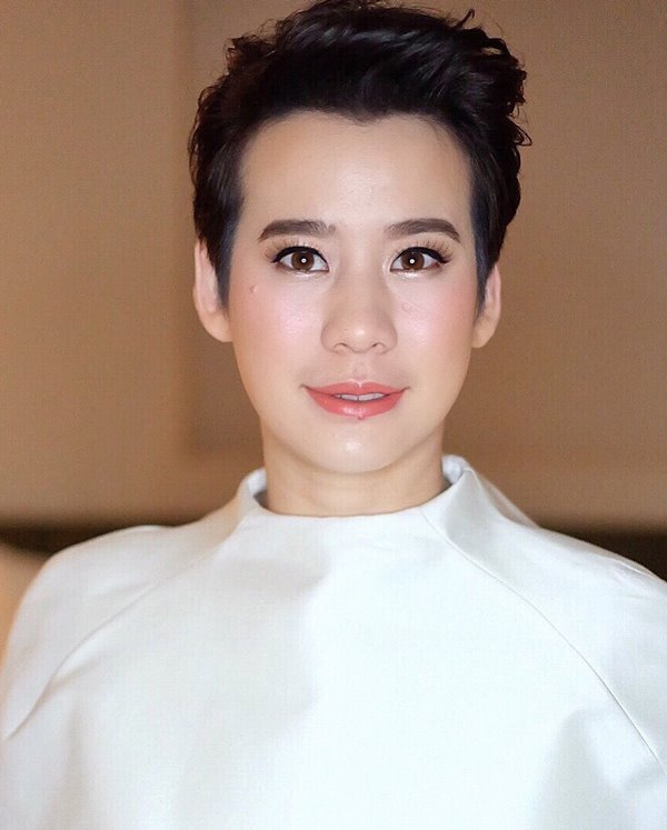 บุ้ง สะธี 