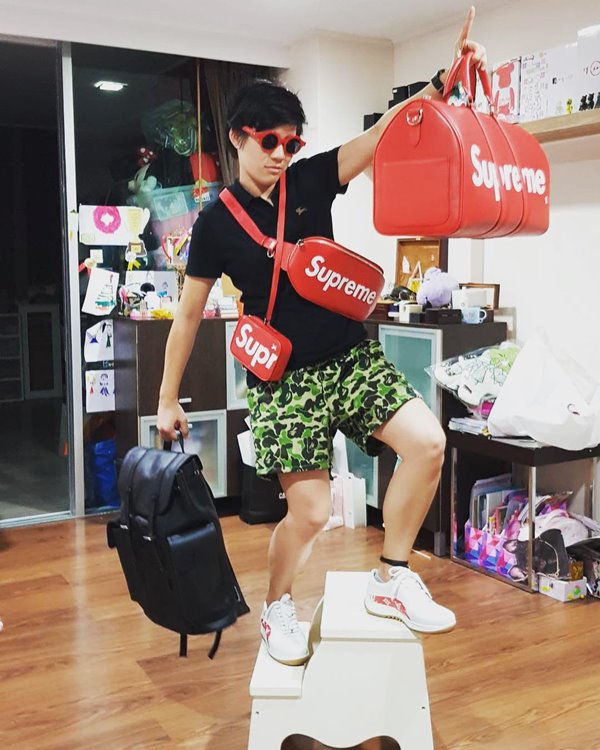 บุ้ง สะธี 
