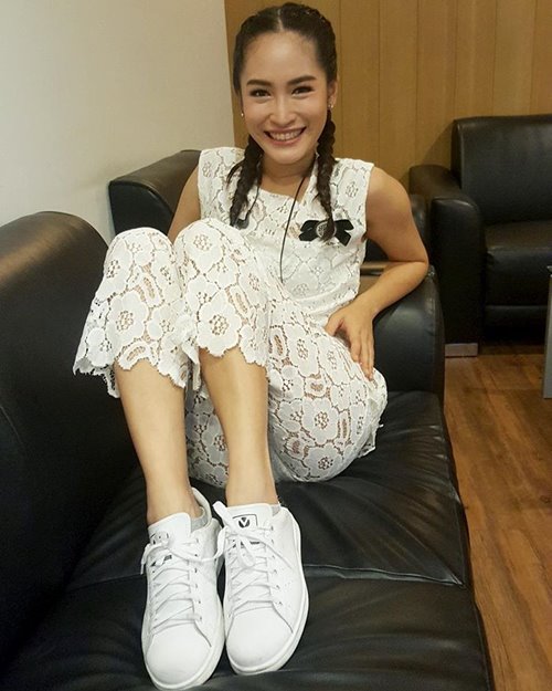 ปีเตอร์-พลอย ร่วมเฟรมถ่ายรูปครอบครัว ในวันเกิดน้องแพนเตอร์