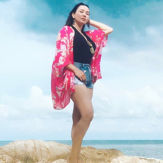 ใหม่ เจริญปุระ ควงสาวหล่อคู่ใจเที่ยวสมุย