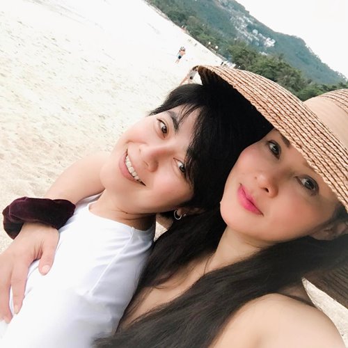 ใหม่ เจริญปุระ ควงสาวหล่อคู่ใจเที่ยวสมุย