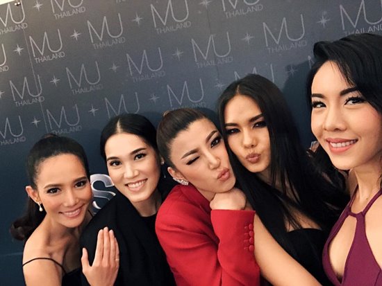 รุ่นพี่มิสยูนิเวิร์ส รวมตัวประชันความสวย ต้อนรับนางงามรุ่นน้อง