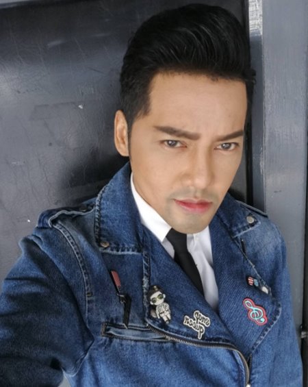 ดีเจเจ๊แหม่ม