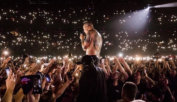 Chester Bennington