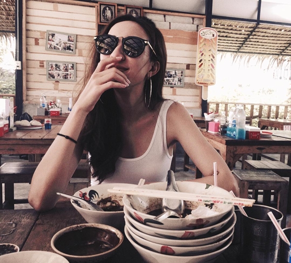 ต้อง พอพงษ์ - มิ้นท์ ณัฐวรา