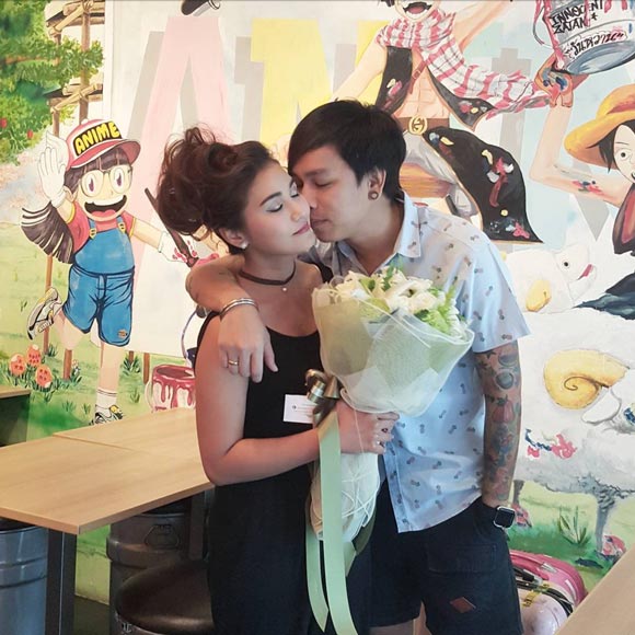 ชมพู่ ก่อนบ่าย