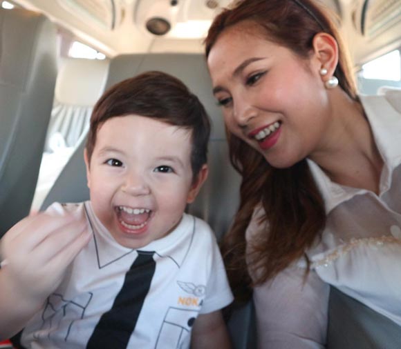 โบว์ชมพู อาร์สยาม